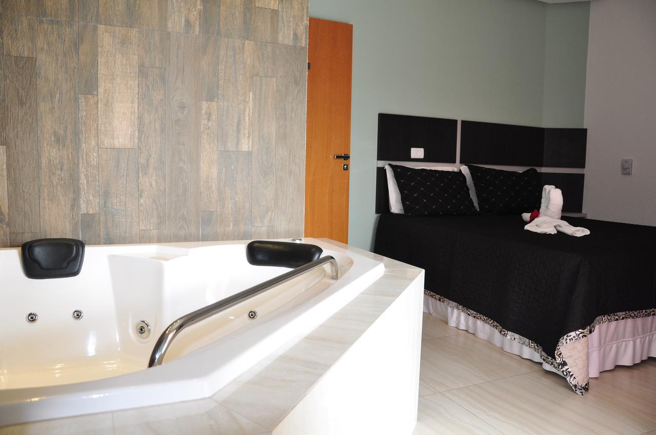 Hotel Sao Miguel Sao Miguel do Araguaia Ngoại thất bức ảnh