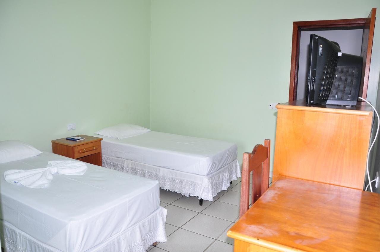 Hotel Sao Miguel Sao Miguel do Araguaia Ngoại thất bức ảnh